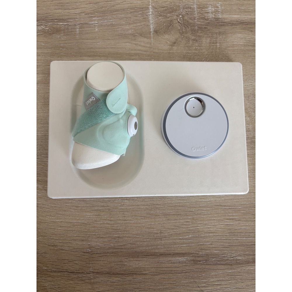 Owlet Smart Sock 3 Baby Monitor TESTED Mint Green with Base Station Cable Covers